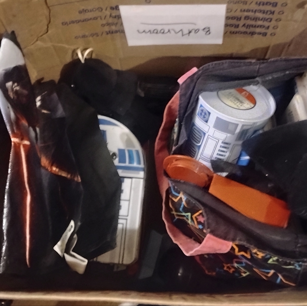 Box of random star wars. Surprise box